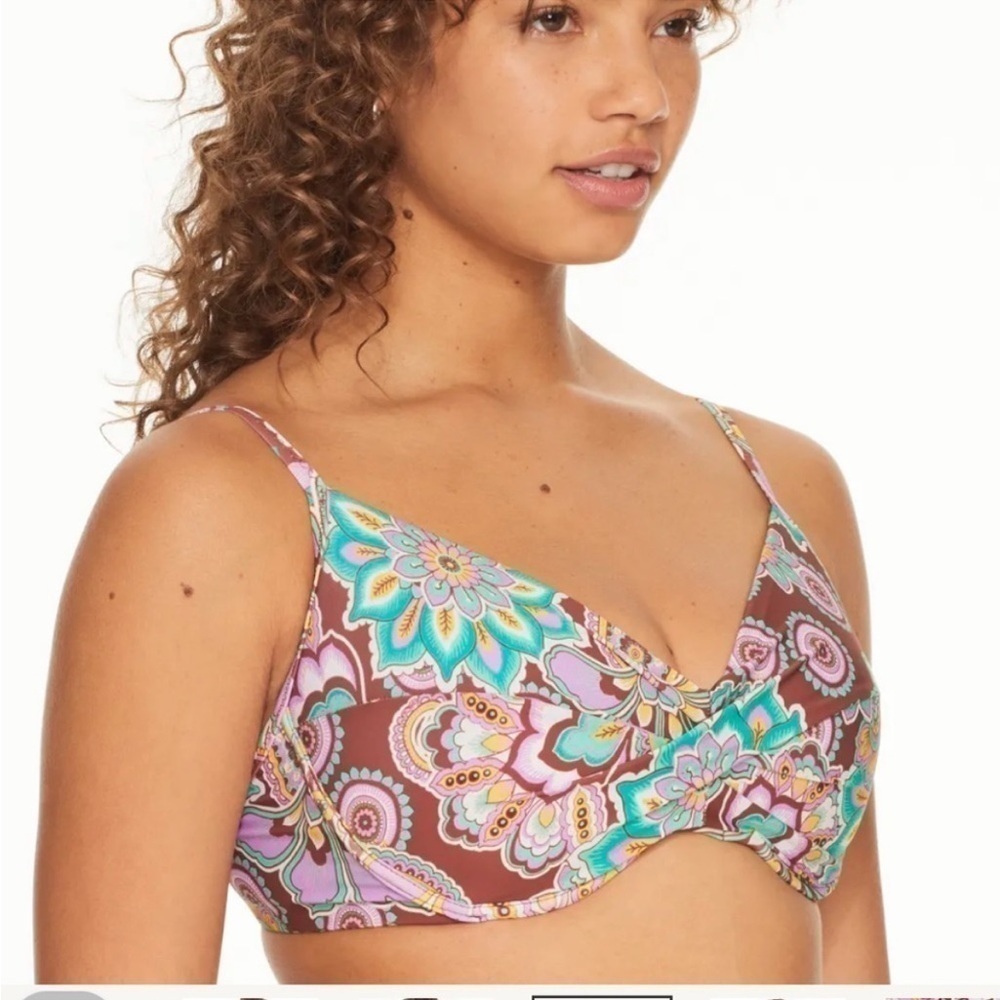 Becca Underwire Bikini Top Medium NEW!